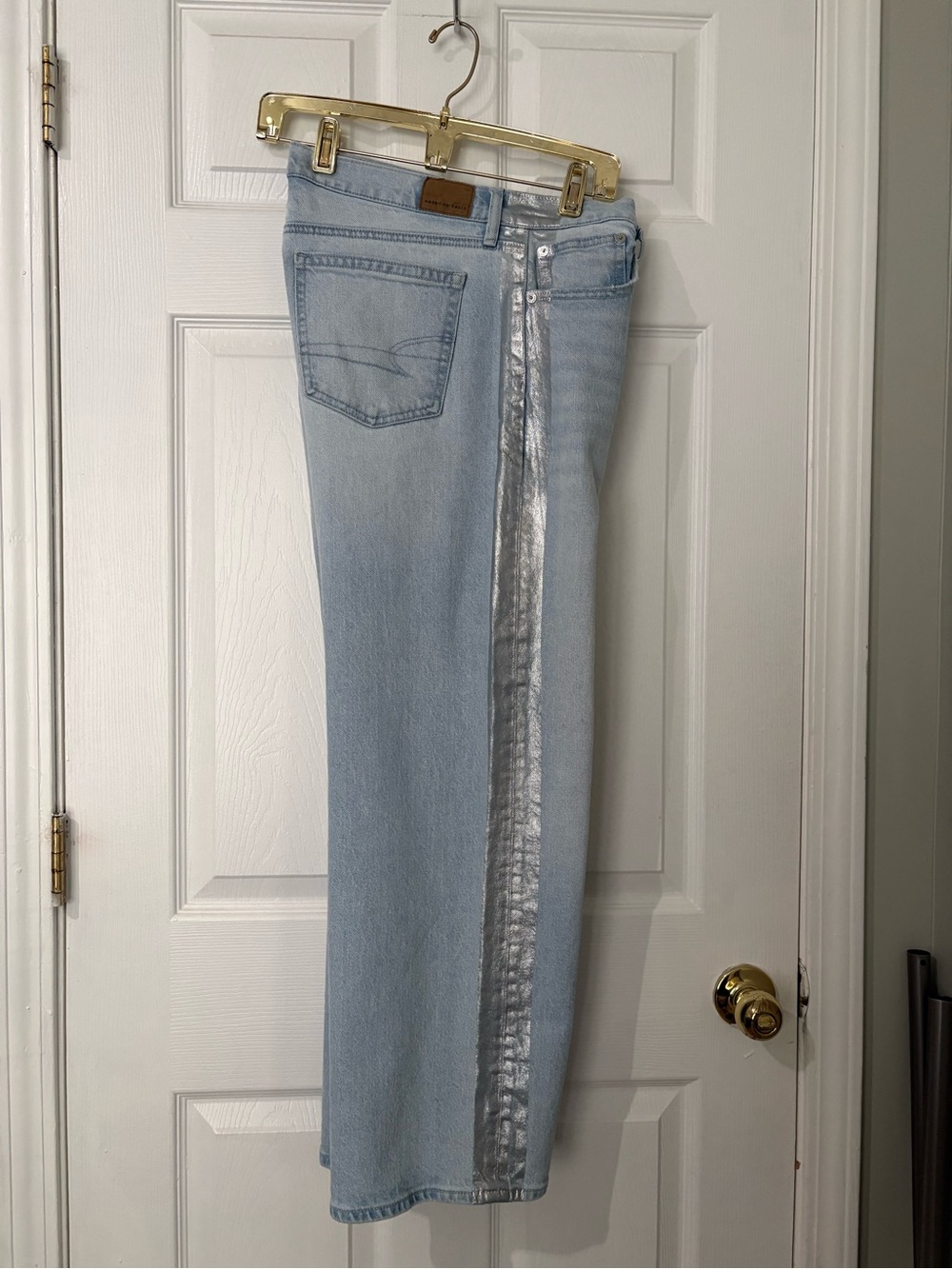 AE High-Rise Stovepipe Side Stripe
Jeans size 10